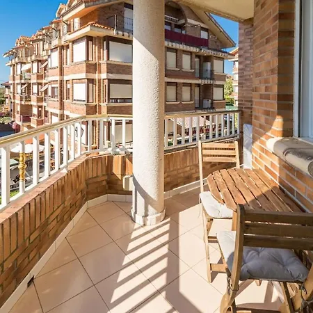 Piso En Con Garaje Y Piscina アパート *