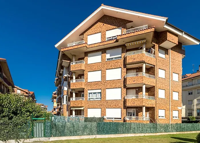 Piso En Con Garaje Y Piscina *