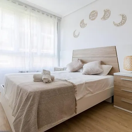 Apartamento Piso En Con Garaje Y Piscina